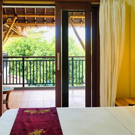Vamana Bangsal Hostel Pemenang Екстериор снимка