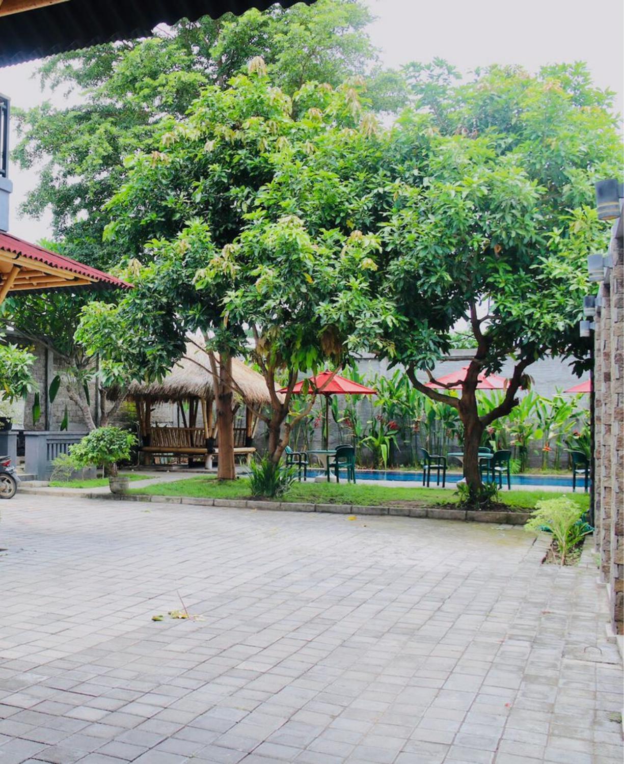 Vamana Bangsal Hostel Pemenang Екстериор снимка